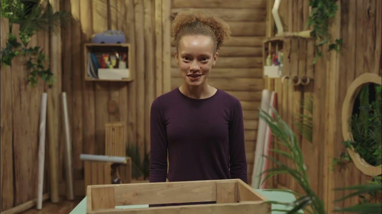 🌍 Funzi's Box Snake Sock Puppet 🐍 Team Sayari Disney Channel