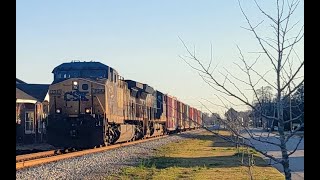 CSX L640-25 NB in Lake City w/ YN2 AC44 234 leading on short train