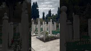 Не верится, что они лежат здесь. Сулейман, Хюррем и их дети. #стамбул #сулеймание #мечеть #турция