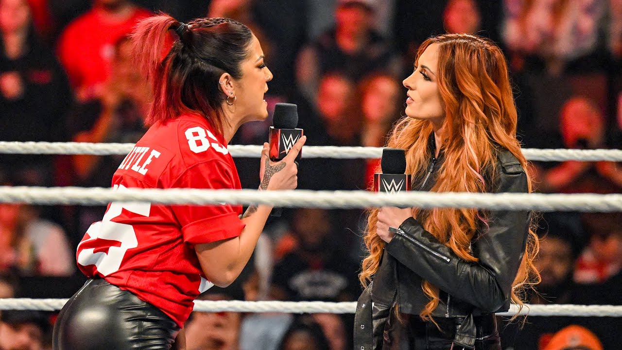 🎄Women of WWE🎄 — Becky Lynch vs. Bayley - Steel Cage Match Raw