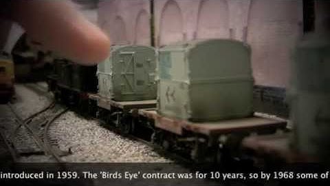 oorail.com | Weathered Conflat wagons with AF Containers in OO Gauge