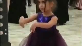 Qisqaniram Bilesen Şirin Bala Rəks 1