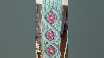 Working on a new floral macrame pattern🌸🌺🌸 #macrameflower #macramepattern #macrametutorial