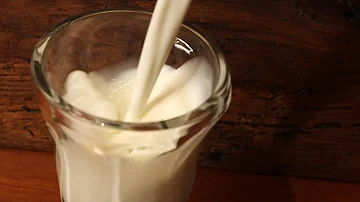 Does chocolate bother lactose intolerance?