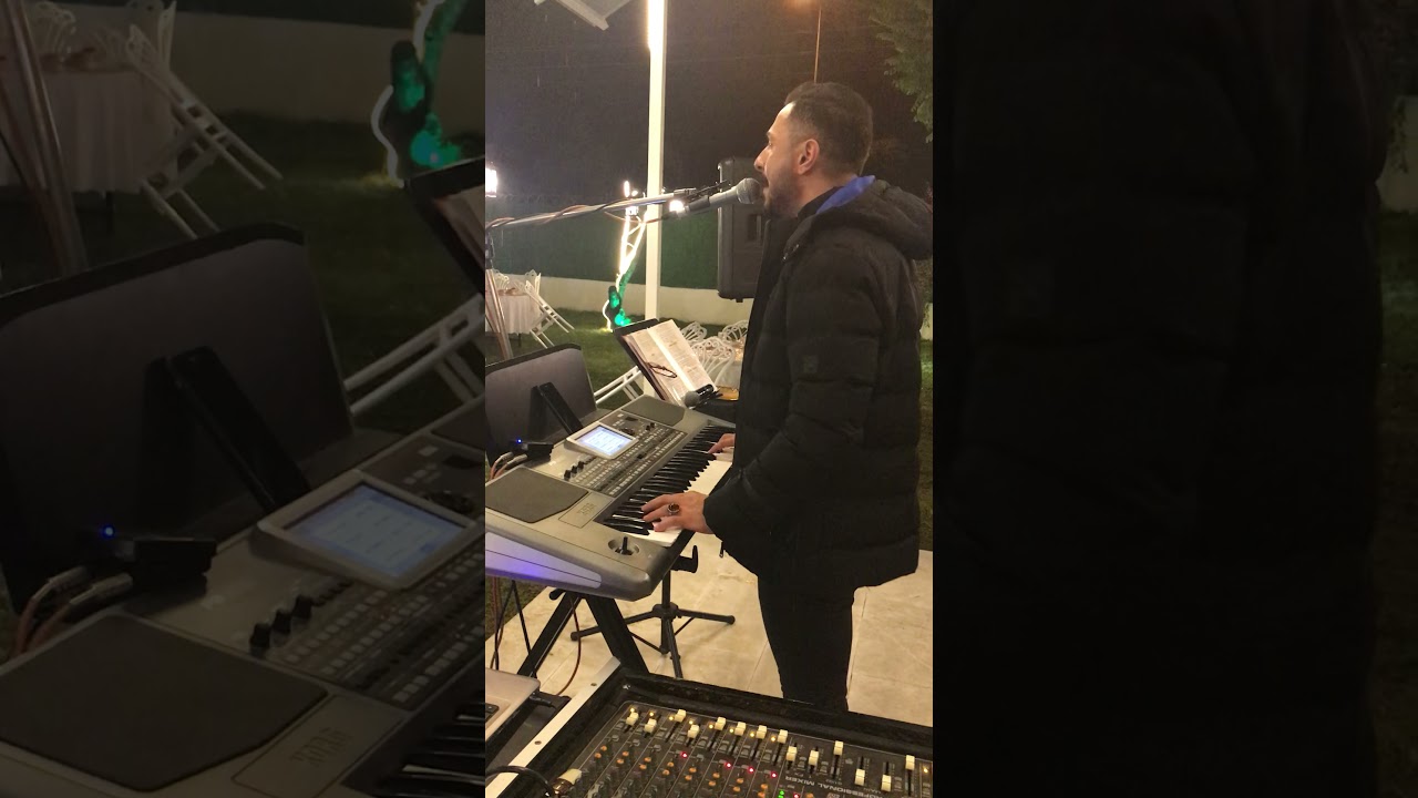 #yaz #kış #eğlenceye #devam #oyunhavaları #sahne  Piyanist Alper Darıcı ( COVER )