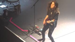 Haim - Falling (May 11th, 2014 - Terminal 5)