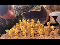 We Found A Beautiful Big Jar of Treasure It's Ancient Golden Roman Warriors Deep Underground