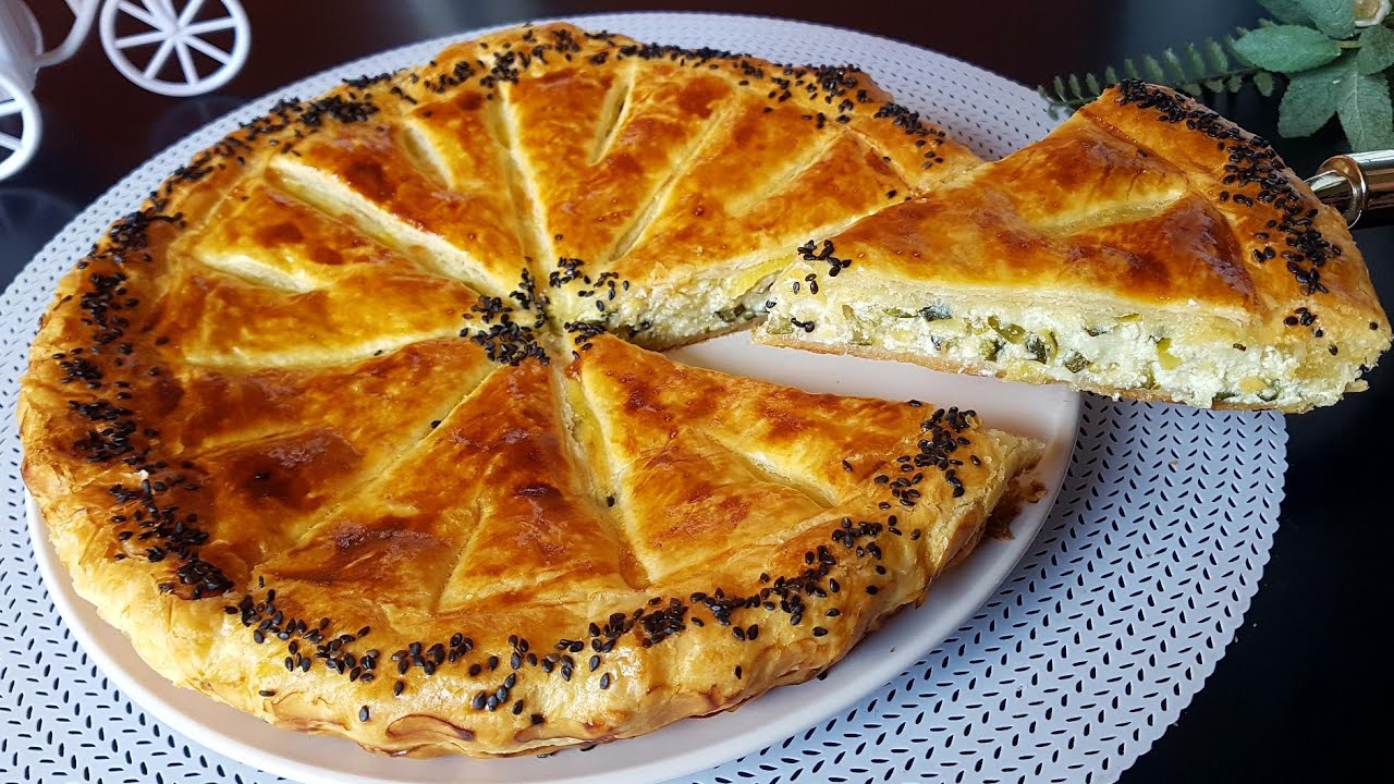  فطيرة بدون لحوم مورقة مقرمشة بحشوة معلكة توجد في رمشة عين بمذاق رائع / فطيرة محشية بالكوسة 👍