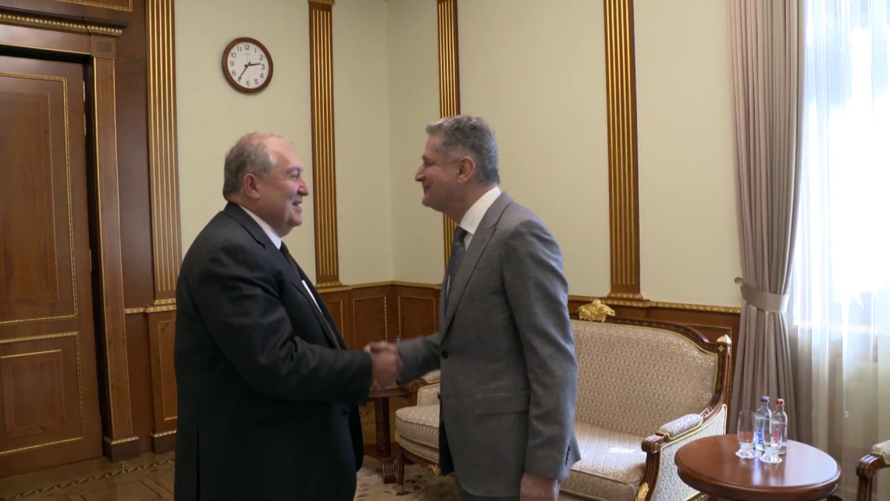 мирский замок Արմեն Սարգսյանն ընդունել է Եվրասիական տնտեսական հանձնաժողովի կոլեգիայի նախագահ Տիգրան Սարգսյանին