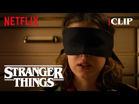 El & Max Spy On Their Boyfriends| Stranger Things 3 | Netflix