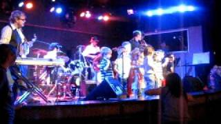 The Deedle Deedle Dees - Zombie