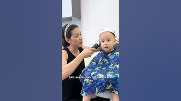 cắt tóc tại nhà cho bé #baby #family #babycute #funnybaby #beyeu #mevabe #benz #funny #betrai