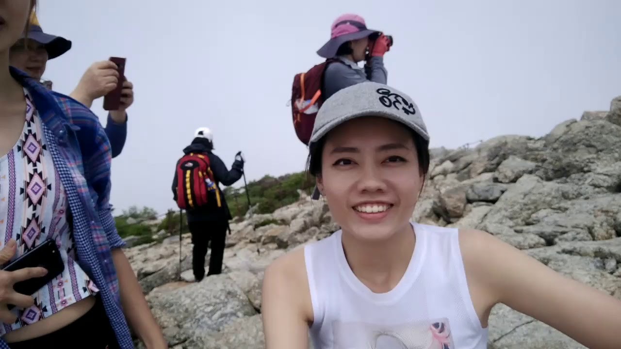 Hiking Daecheongbong Peak