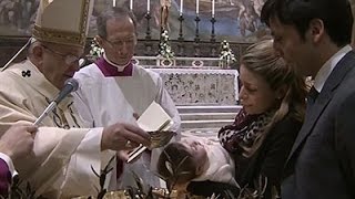 Raw: Pope Baptizes 33 Infants in Sistine Chapel