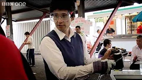 Melting Glass in a Microwave - Bang Goes The Theory - BBC