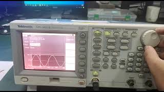 Tektronix AFG3021B Function Generators Synthesiser Repair & Calibration Dynamics Circuit (S) Pte Ltd