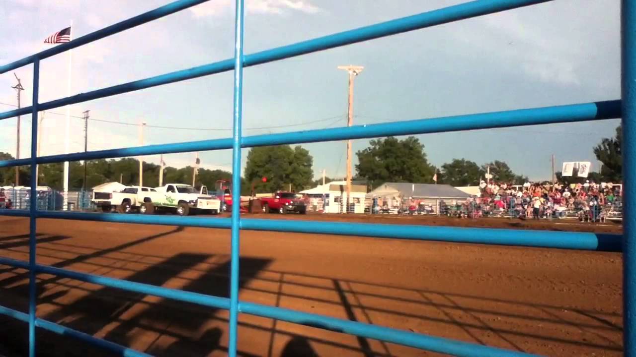Mound city tractor pull 1 YouTube
