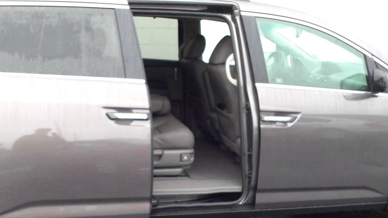Aberdeen Honda Power sliding door video1/1 YouTube