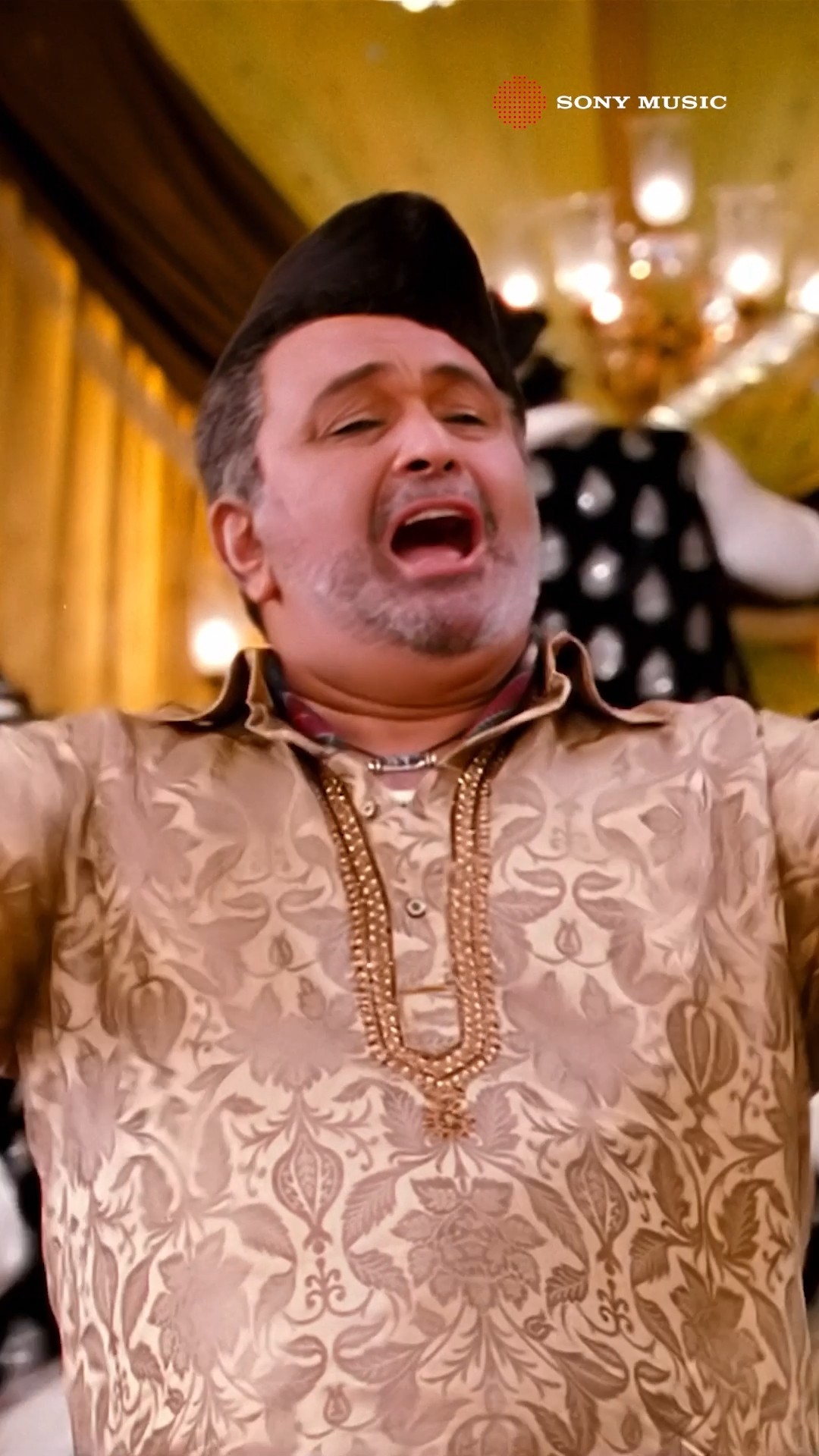 When the music of Ajay-Atul meets Hrithik’s power ? Shah Ka Rutba hits hard! #rishikapoor #ajayatul