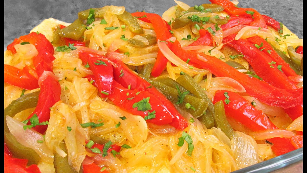Patatas a lo pobre con pimientos y huevo Patatas a lo pobre con pimientos y huevo