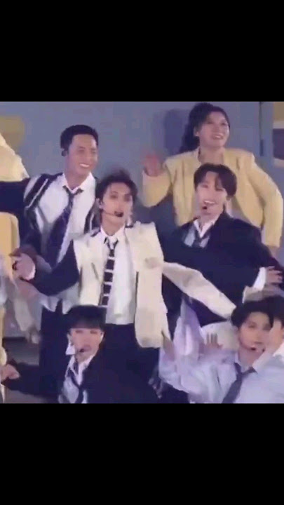 Dino helping mingyu to not get pranked😢🤩 #seventeen #mingyu #dino