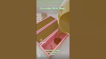 🥒 Cucumber Mint soap in the making..