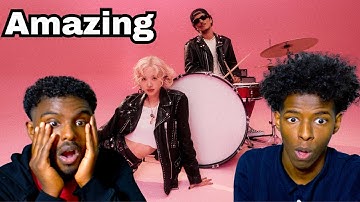 First Time Reaction - ROSÉ & Bruno Mars - APT. (Official Music Video)