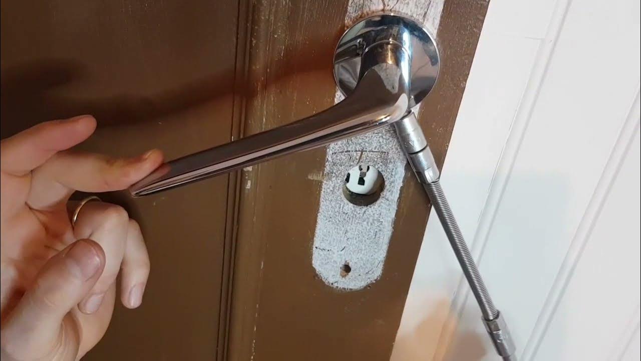 Poignée de porte intérieure : vidéo de pose - Bricotendance