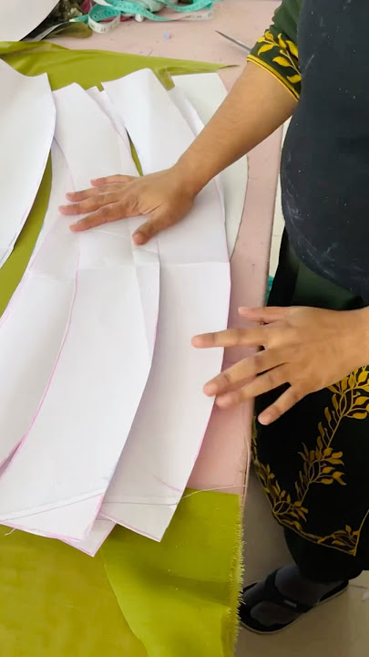 Full Umbrella Lahenge Ke Gher Ko Kaise Stich Kre/Join Our Offline Batch Now 9671972913 #bridallehnga