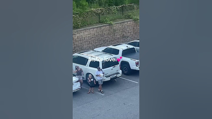 Hilarious sibling surprise in parking lot!#siblinglove #familyfun #parkinglot #surprise
