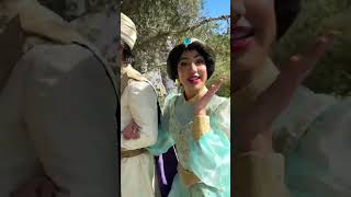 Jasmine & Aladdin Say Hi