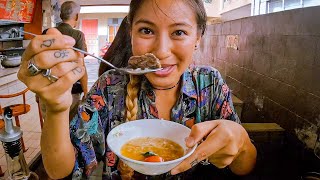 Trying The Best Filipino Food in Philippines 🇵🇭