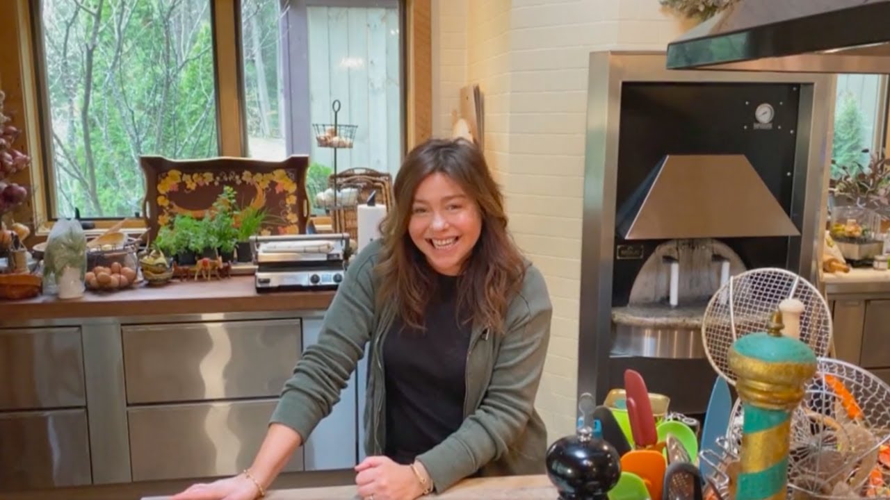 Why Rachael Swears By Butcher Block Countertops | #StayHome Q & Ray | Rachael Ray Show