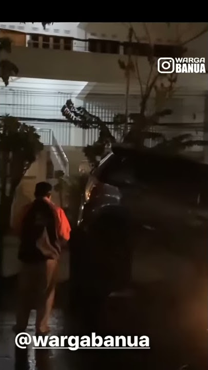 Laka, senin dinihari di📍Jl. A. Yani Pal 4.5 (Dekat HBI), BJM Timur.