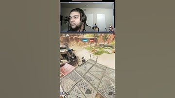 Bunny hop on his head (PAUSE) #gaming #entertainment #videogames #funny #apexlegends