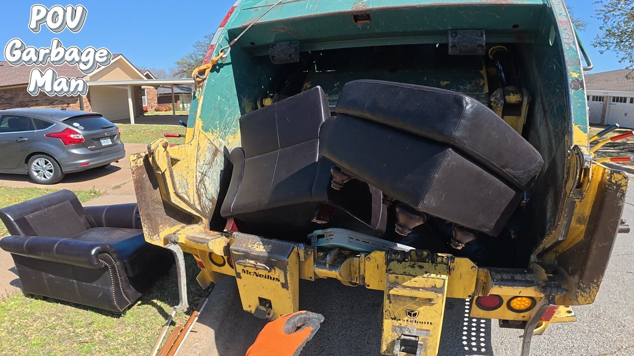 Trash Truck - Manual Bulky collection POV | 4K Full HD