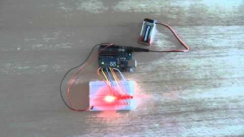 Simulación con Arduino de las luces de KITT (Coche fantástico)