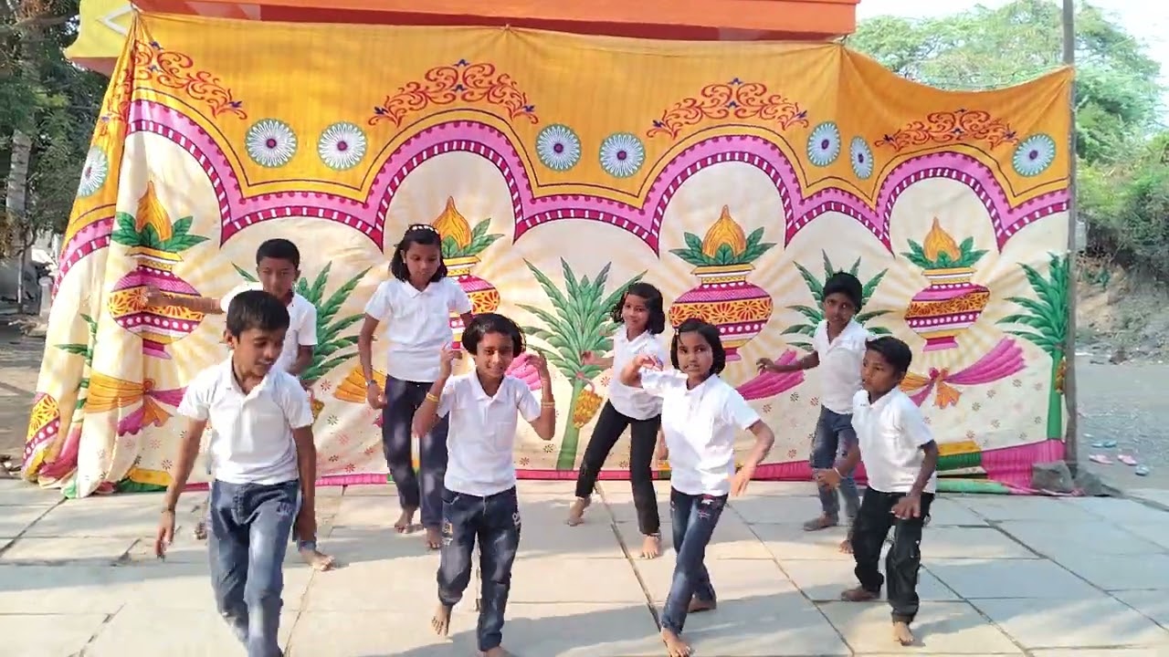 Pata pata haro gali pata dance