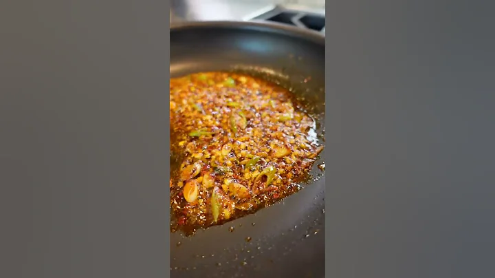 Garlic Chili Oil Ramen Noodles: Back to Basics; Back to College (Ep. 3) - DayDayNews