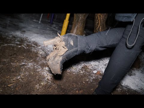 Wet and Mud Heels in night