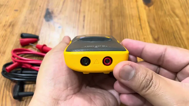 Fluke-101 mini Digital Multimeter 600V CAT III Unboxing