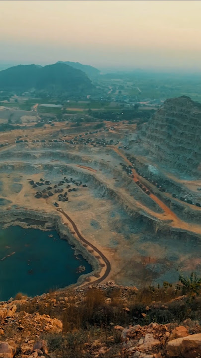 “The Scarred☠️ Beauty of Earth” 🎥🌍  #shorts #nature #shortvideo #greengrit