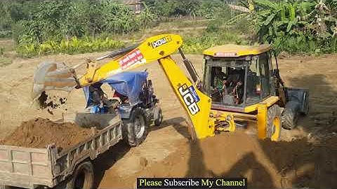 Jcb machine cleaning dirt and loading soil in  tractors @roadtrendmachinework