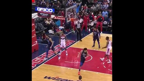 Bradley Beal dunked on Salah Mejiri and stared him down😲🏀💯