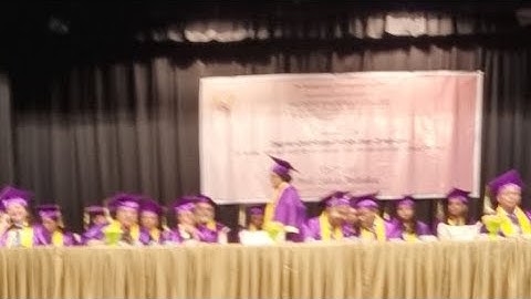 Degree Certificate Distribution Ceremony at Nagindas Khandwala College