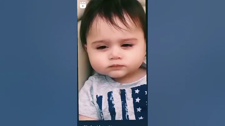 Cute baby laughs hasi