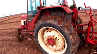 1976 International Harvester 454 2.9 Litre 3-Cyl Diesel Tractor (50HP) and Plough