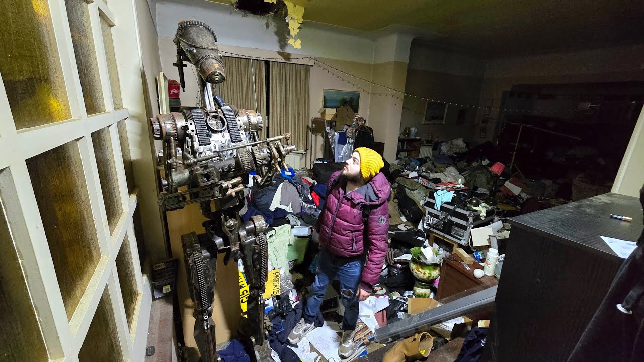 ABANDONED Crime Family's House Who Scammed Over £150,000 Filled With Luxury Goods Abandoned Places