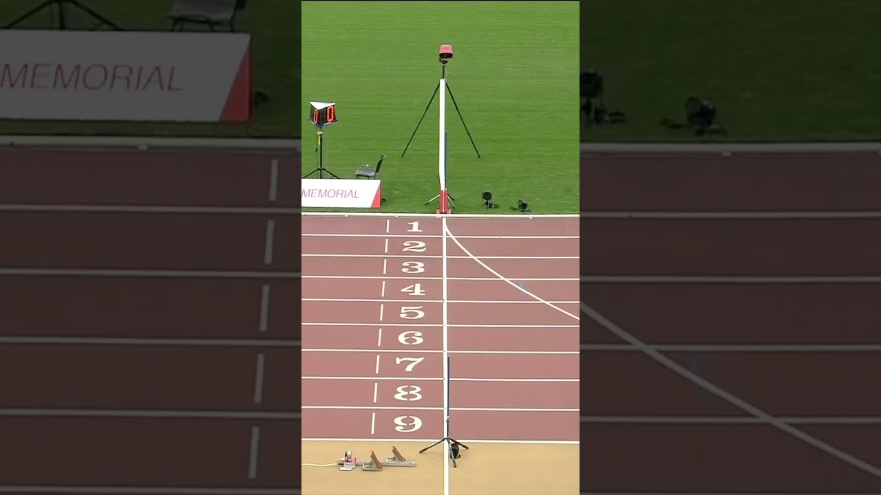 SUB-10 SPEED 💨 Emmanuel Eseme storms to a 9.99 100m win in Budapest