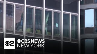 Crews make progress shoring up unstable Midtown building | Team coverage